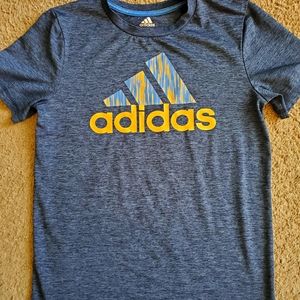 Boys medium Adidas tshirt